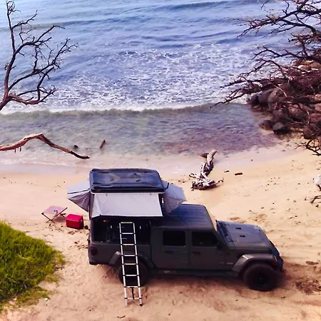 Embark On A Journey Through Maui With Aloha Glamp'S Jeep And Rooftop Tent Allows You To Discover Diverse Campgrounds, Unveiling The Island'S Beauty From Unique Perspectives Each Day Paia Esterno foto