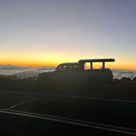 Embark On A Journey Through Maui With Aloha Glamp'S Jeep And Rooftop Tent Allows You To Discover Diverse Campgrounds, Unveiling The Island'S Beauty From Unique Perspectives Each Day Paia Exterior photo