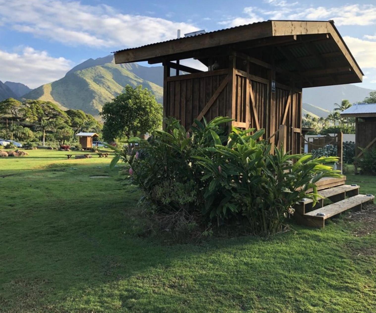 Glamping Embark On A Journey Through Maui With Aloha Glamp's Jeep And Rooftop Tent Allows To Discover Diverse Campgrounds, Unveiling The Island's Beauty From Unique Perspectives Each Day *
